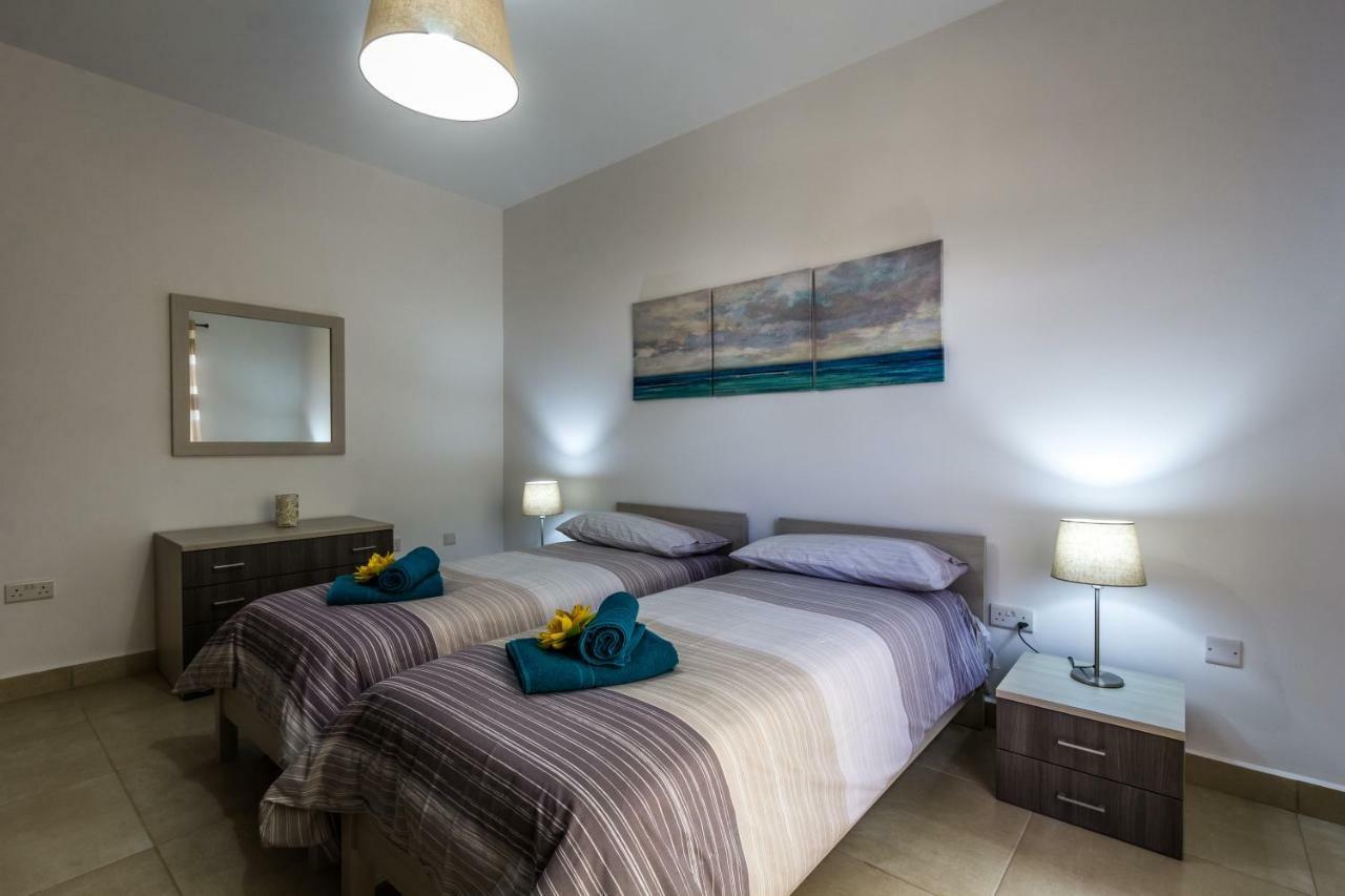 Sunny Modern Apartments Mellieħa Exterior foto