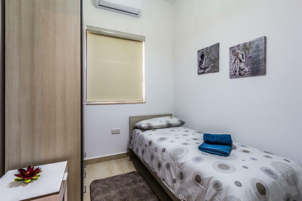 Sunny Modern Apartments Mellieħa Exterior foto